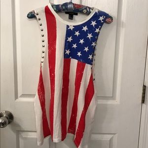 American Flag Tee - Excellent condition 🇺🇸
